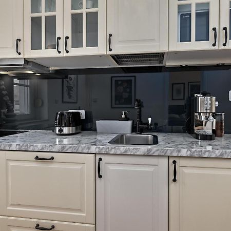 Iva'S Central Apartment 자그레브 외부 사진