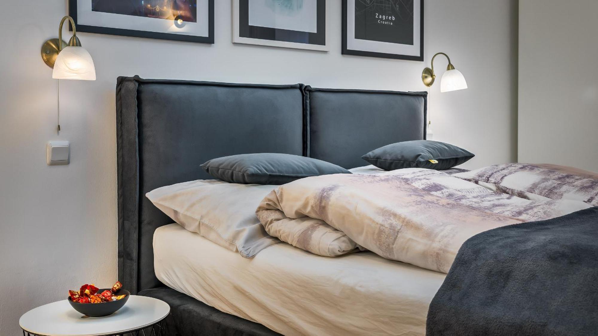 Iva'S Central Apartment 자그레브 외부 사진